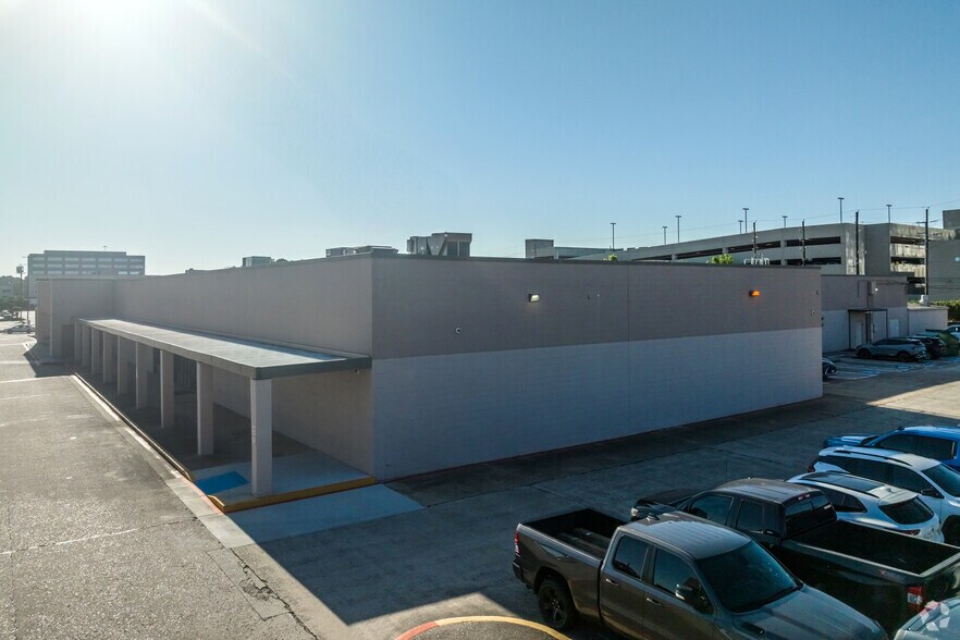 More Photos Of 125-489 Sawdust Rd, The Woodlands Unknown For Lease