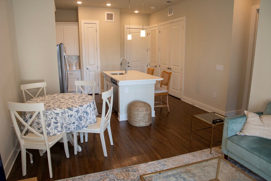 More Photos Of 2200 Carl D Silver Pky, Fredericksburg Apartments For Lease