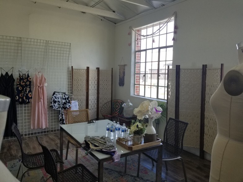 More Photos Of 5041 Santa Fe Ave, Vernon Distribution For Lease