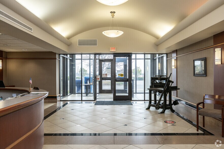 More Photos Of 707 E Front Ave, Bismarck Office For Sale