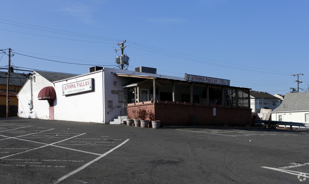 Primary Photo Of 556 22nd St S, Arlington Restaurant For Lease