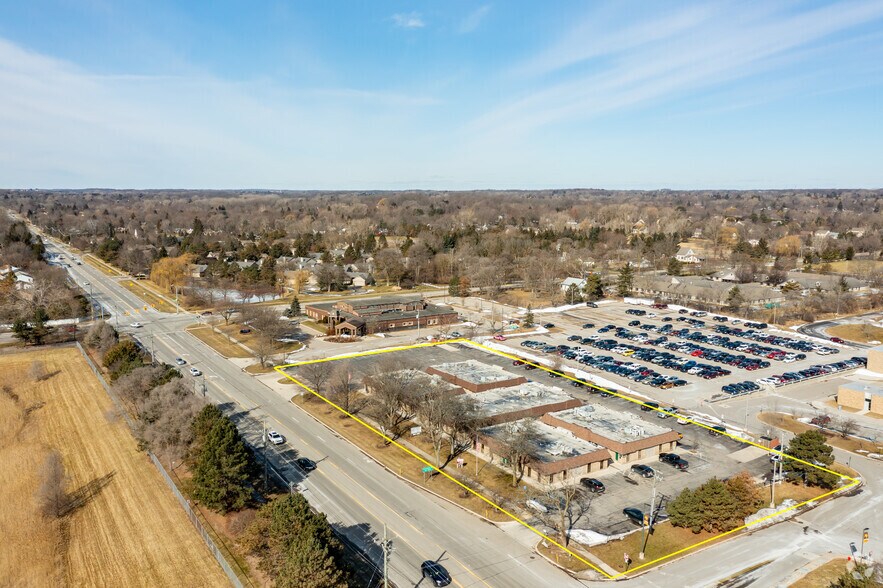 More Photos Of 32910 W 13 Mile Rd, Farmington Hills Medical For Sale