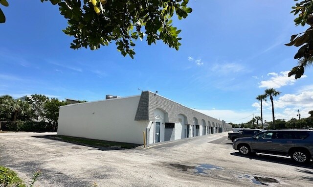 Primary Photo Of 324-378 SW 13th Ave, Pompano Beach Manufacturing For Lease