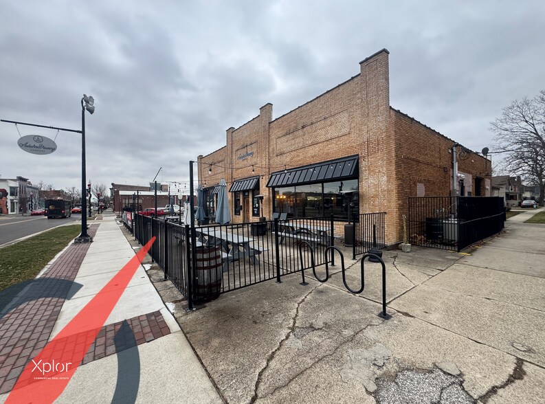 Primary Photo Of 309 N Main St, Auburn General Retail For Sale