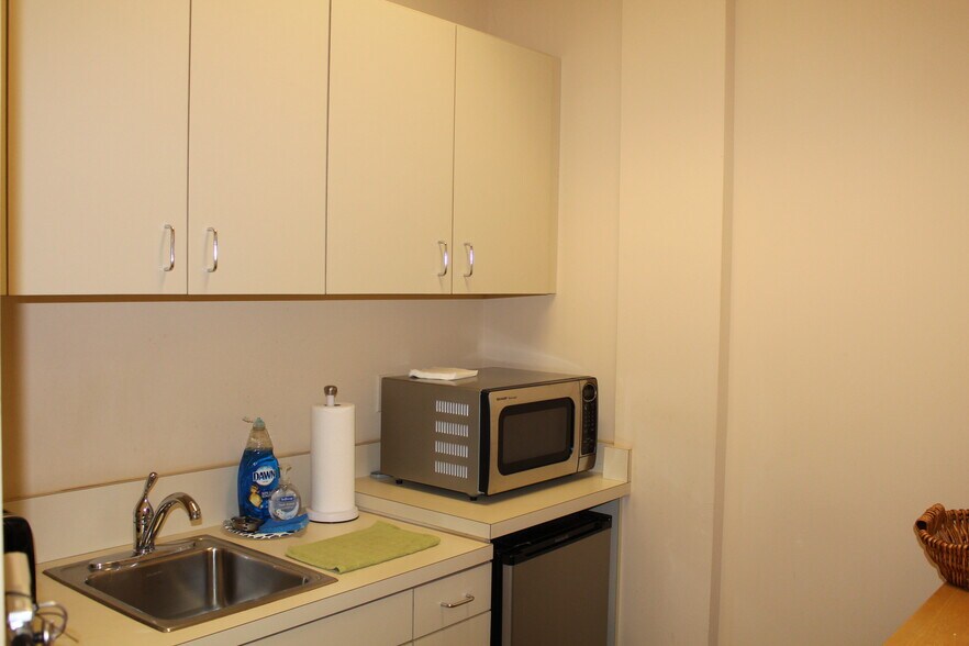 More Photos Of 491 Amwell Rd, Hillsborough Office For Sale