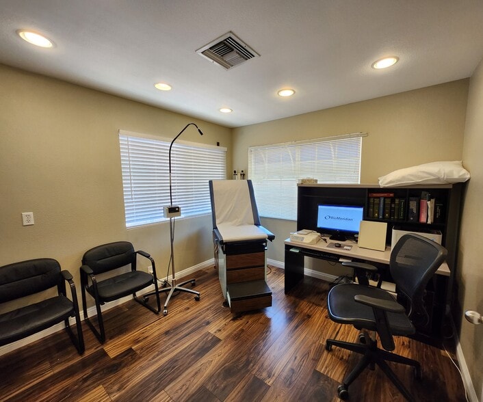 More Photos Of 3663 Pecos-McLeod, Las Vegas Medical For Sale