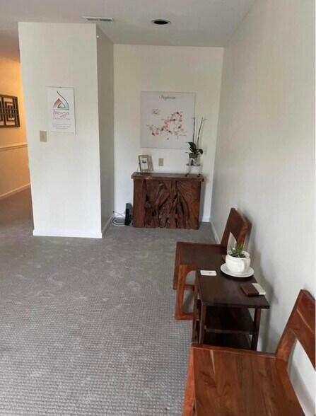 More Photos Of Suite C, Room 1, Charleston Office For Lease