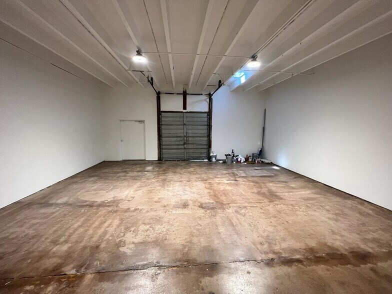 More Photos Of 4301 NW 72nd Ave, Miami Warehouse For Lease