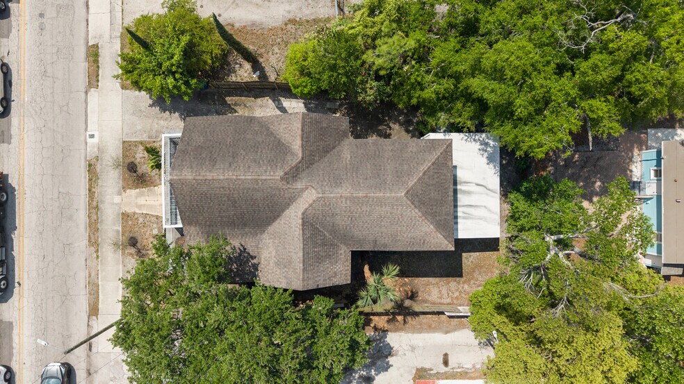 More Photos Of 105 W Columbus Dr, Tampa Office Residential For Sale