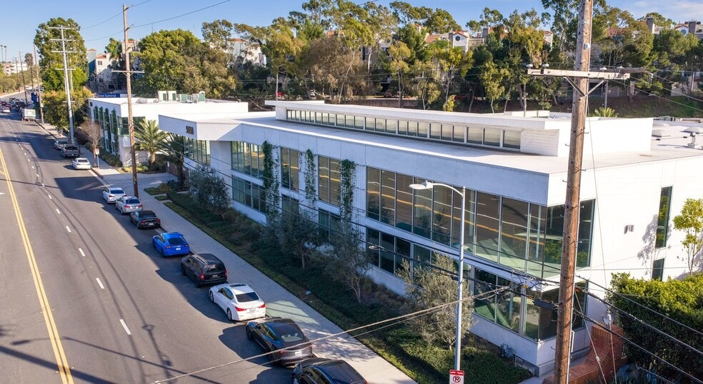 More Photos Of , Los Angeles Office For Sale