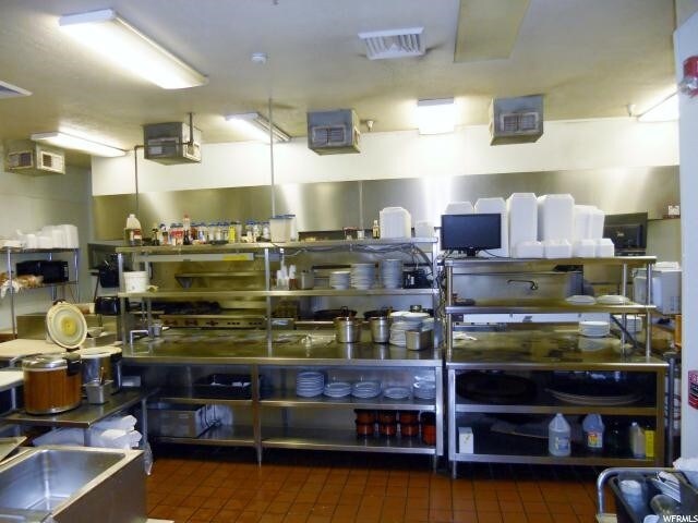 More Photos Of 298 N Main St, Richfield Restaurant For Sale