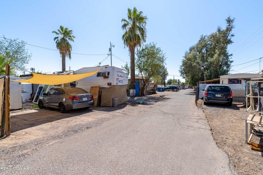 More Photos Of 2735 W Van Buren St, Phoenix Service For Sale