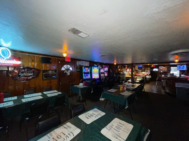 More Photos Of 3124 Perrysville Rd, Danville Restaurant For Sale