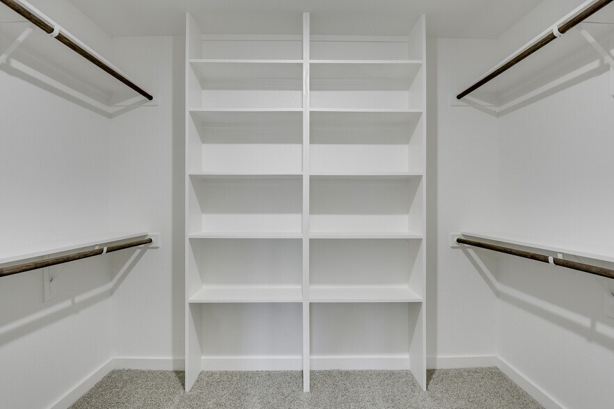 More Photos Of 4405 Clovis Ct, Midlothian Apartments For Sale