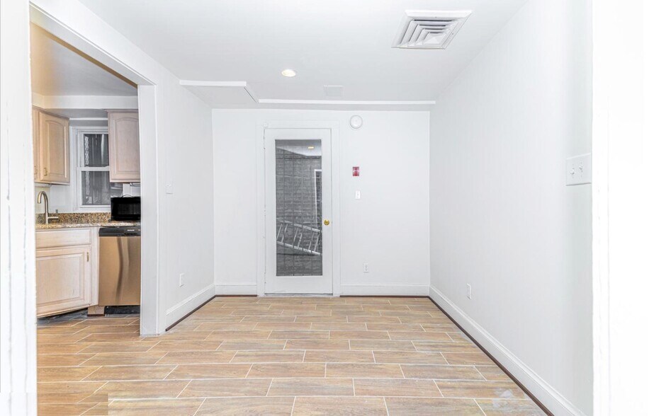 More Photos Of 1755 18th St Nw, Washington Apartments For Sale