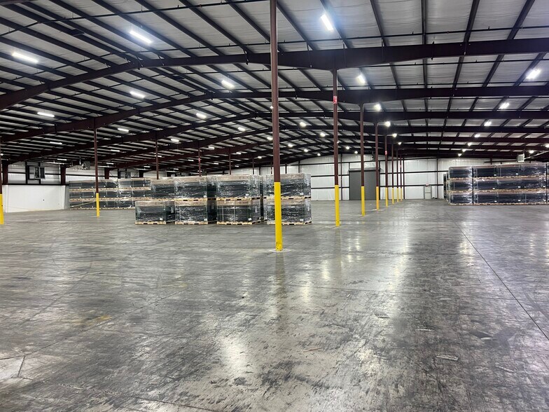 Primary Photo Of 2195 Industrial South Rd, Dalton Industrial For Lease