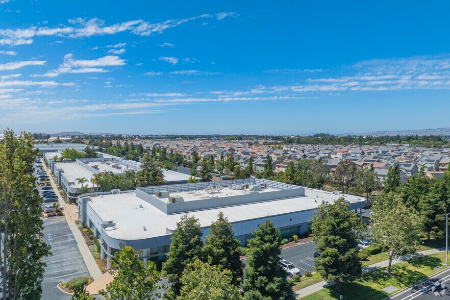 More Photos Of 39611 Eureka Dr, Newark Unknown For Lease