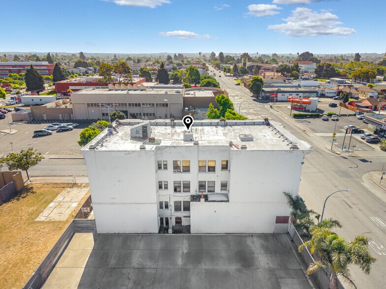 More Photos Of 315 25th St, Richmond Apartments For Sale