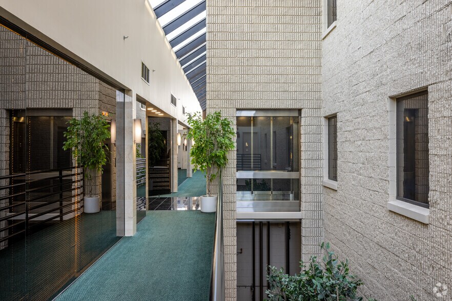 More Photos Of 47 Maple St, Summit Office For Sale