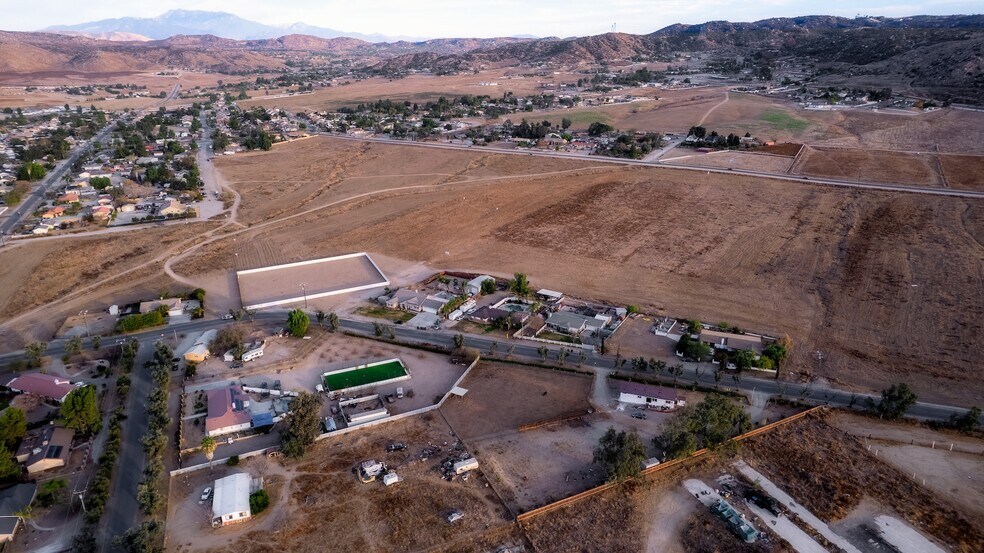 More Photos Of 0 Gibson Ave & Montgomery ave, Nuevo Land For Sale