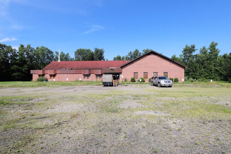 More Photos Of 5165 M L King Ave, Flint Religious Facility For Sale