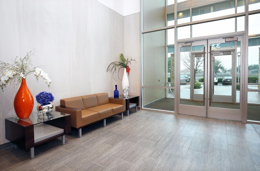 More Photos Of 3310 Dallas Pkwy, Plano Office For Lease