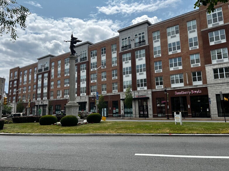 More Photos Of 56 Broad St, Bloomfield Apartments For Lease