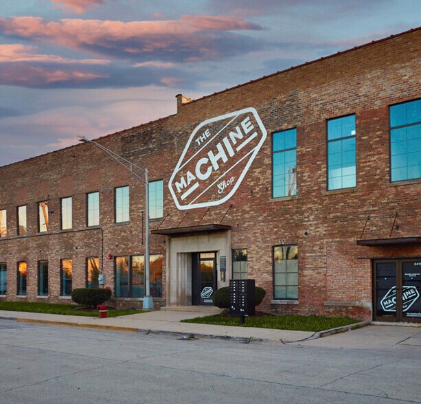Primary Photo Of 2415 W 19th St, Chicago Warehouse For Lease