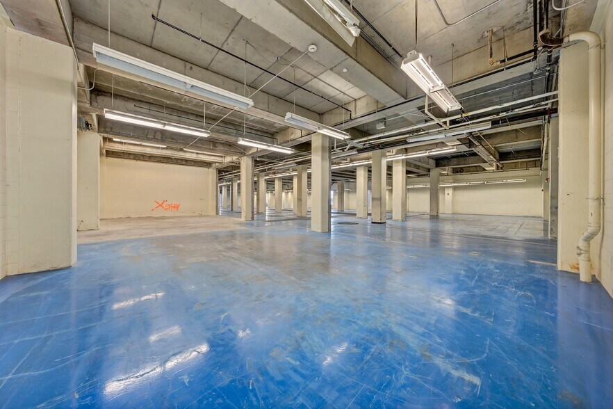 More Photos Of 120 Salem Ave SW, Roanoke Warehouse For Sale