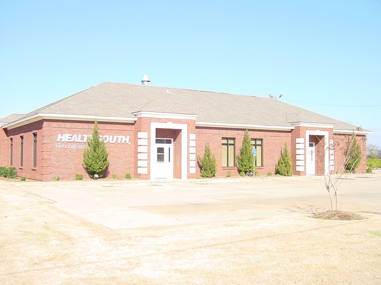 Primary Photo Of 463 Saint Lukes Dr, Montgomery Office For Lease