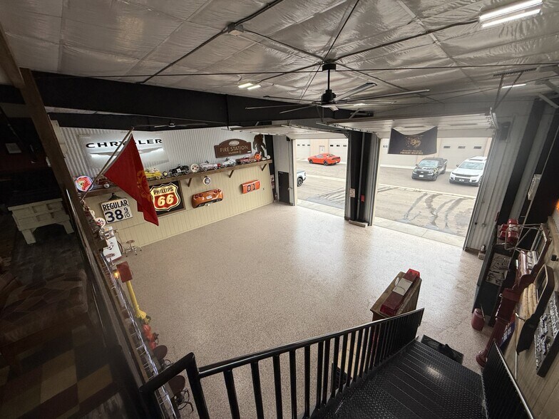 More Photos Of 663 Valerie Ave, Hudson Self Storage For Sale