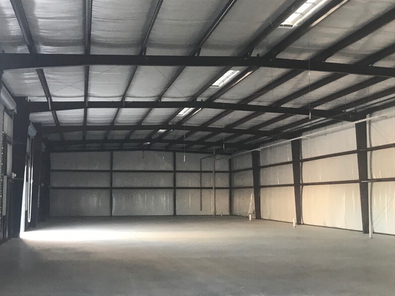 More Photos Of 9351 Boone Rd, Houston Warehouse For Lease