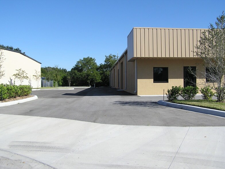 More Photos Of 11715 87th St N, Largo Warehouse For Sale