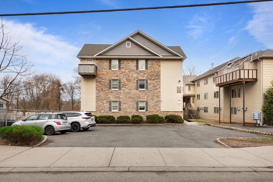 More Photos Of 68 Main St, Monsey Apartments For Sale