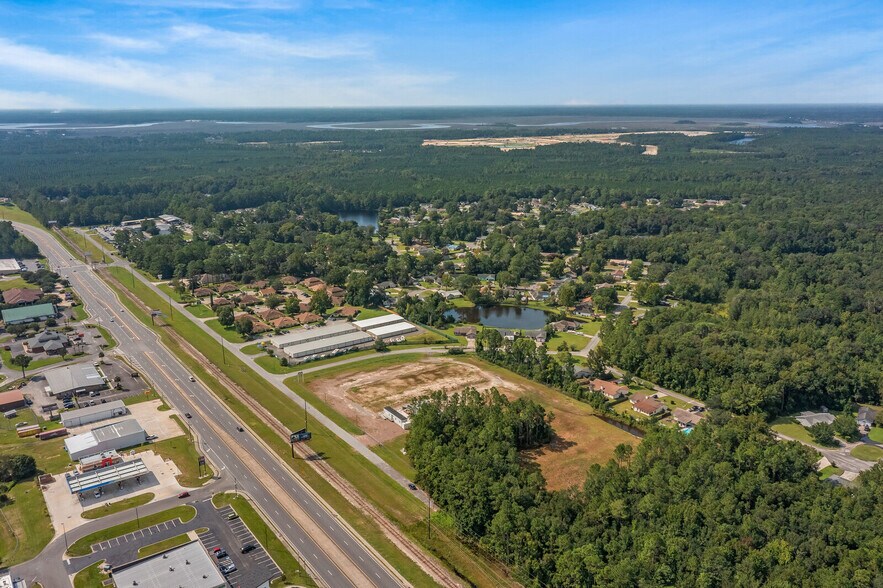 More Photos Of 1800 Village Dr, Kingsland Land For Lease