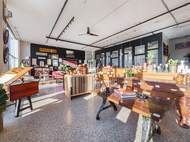 More Photos Of 11500 Joseph Campau St, Hamtramck Auto Dealership For Sale