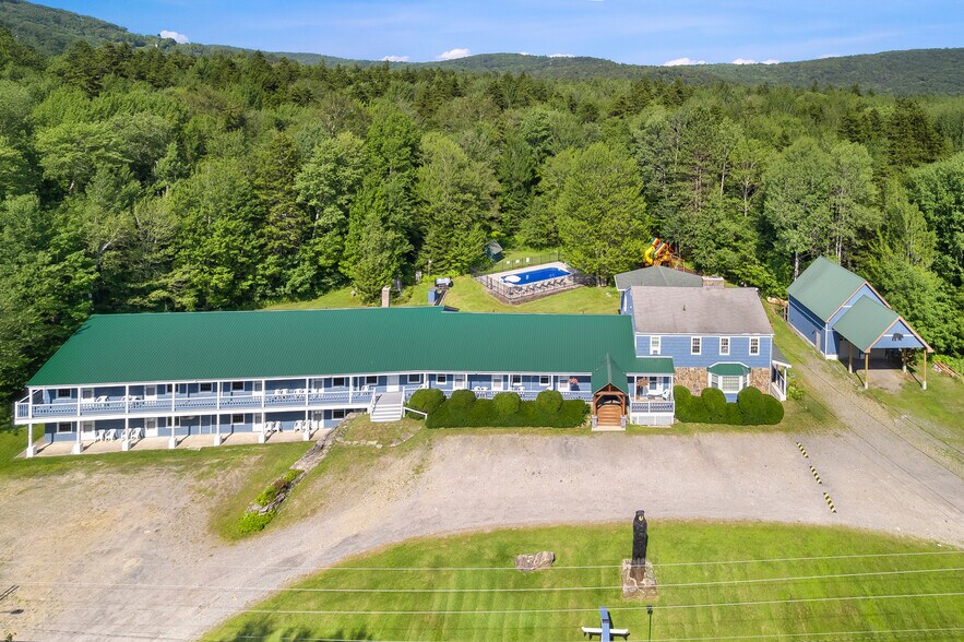 More Photos Of 344 Vt Route 100, West Dover Hotel For Sale