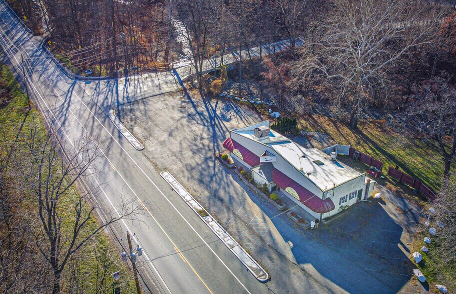 More Photos Of 923 State Route 32, Highland Mills Restaurant For Lease