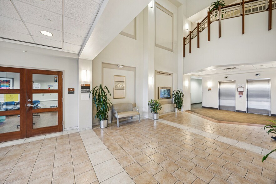 More Photos Of 13725 Northwest Blvd, Corpus Christi Medical For Lease