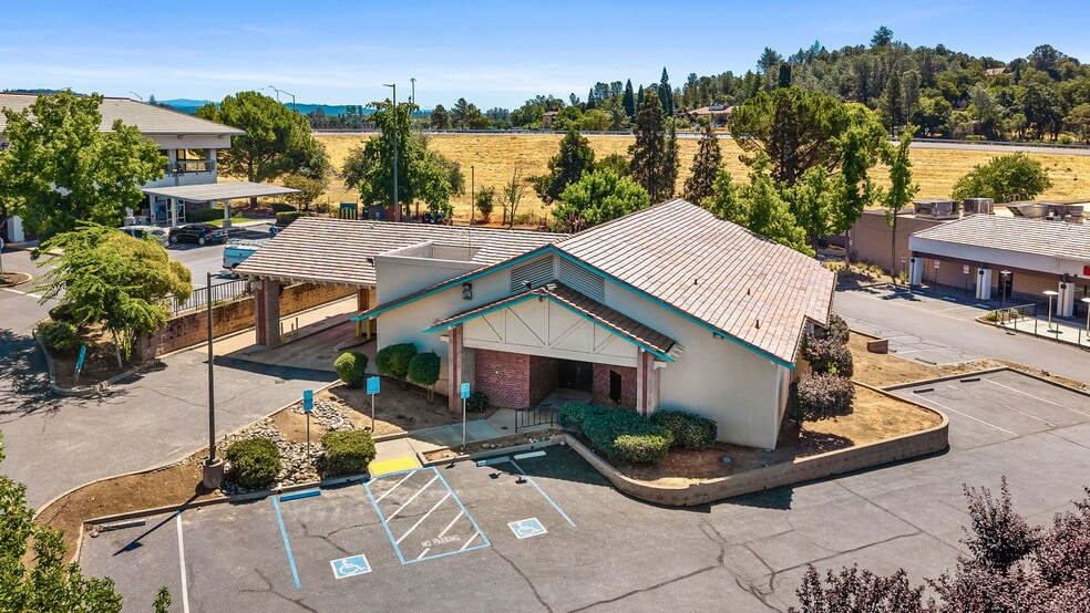 More Photos Of 3970 Missouri Flat Rd, Placerville Bank For Lease