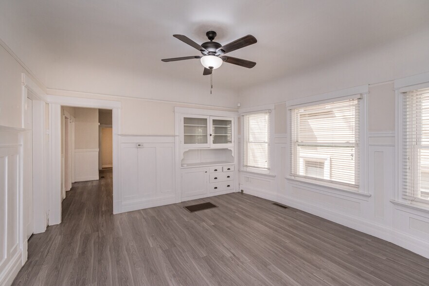More Photos Of 2110-2112 I St, Sacramento Apartments For Sale