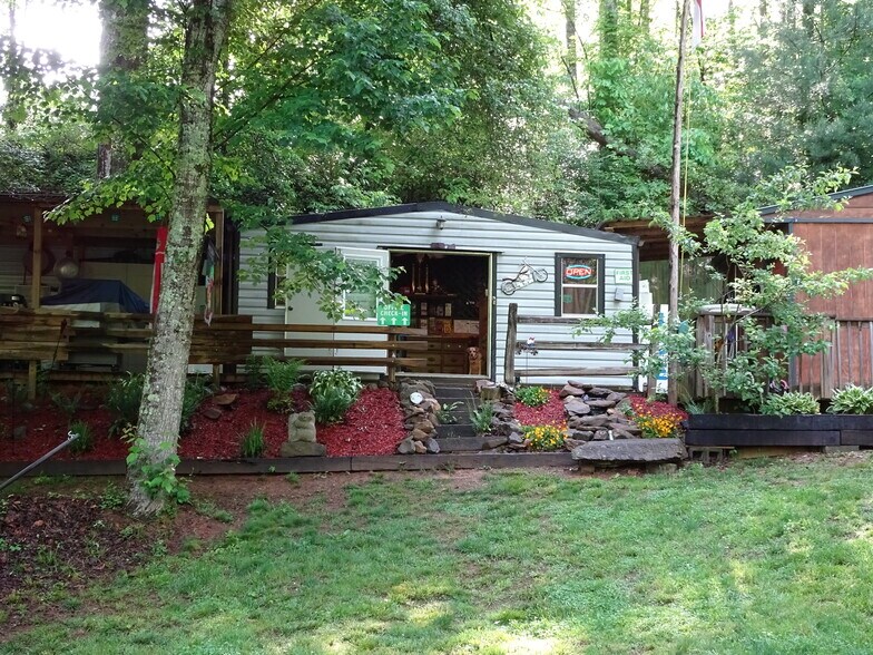 More Photos Of 88 Lower Mountain Creek Rd, Robbinsville Trailer Camper Park For Sale