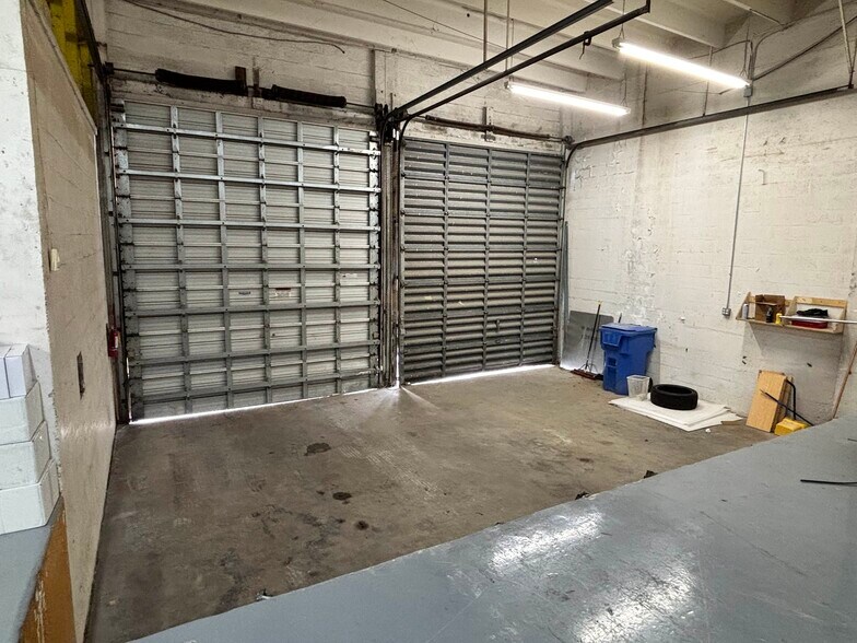 More Photos Of 1101 NW 72nd St, Miami Warehouse For Lease