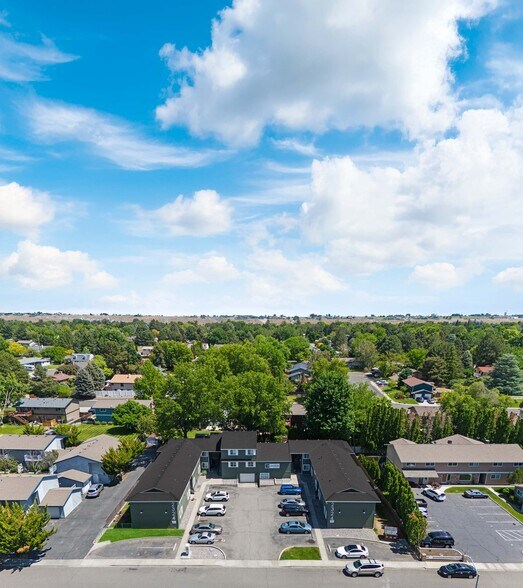 More Photos Of 2324 Hood Ave, Richland Apartments For Sale