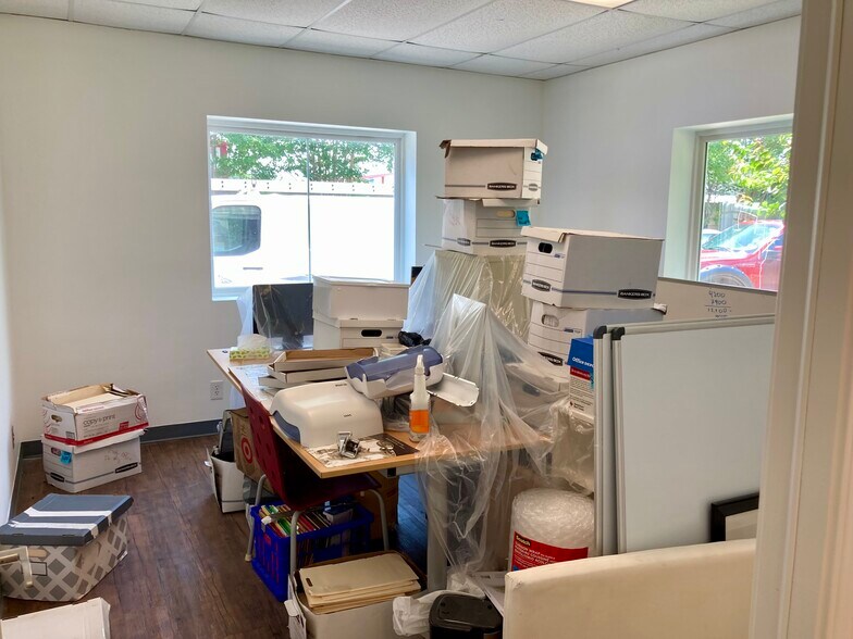 More Photos Of 5312 Elm St, Houston Office For Lease