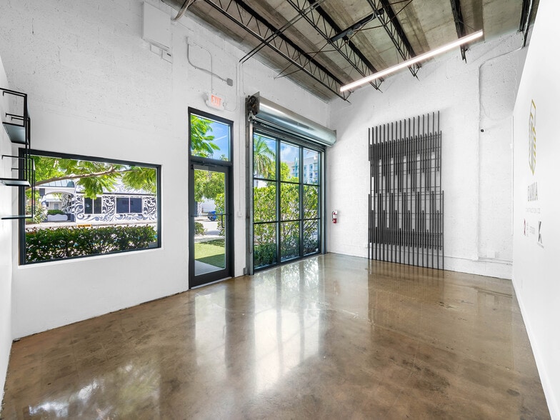 More Photos Of 719-721 NE 2nd Ave, Fort Lauderdale Storefront Retail Office For Sale