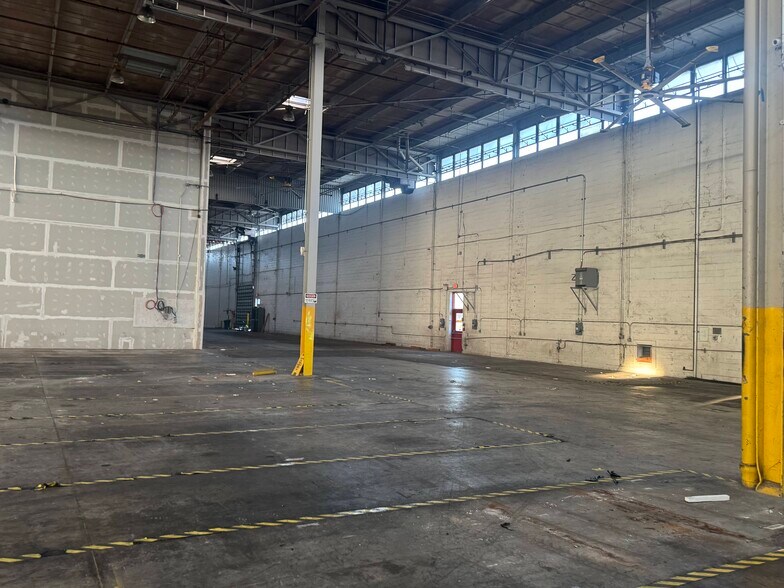 More Photos Of 801 Edwards Ave, New Orleans Distribution For Lease