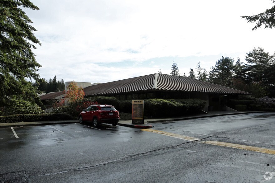 More Photos Of 1750 112th Ave NE, Bellevue Medical For Lease