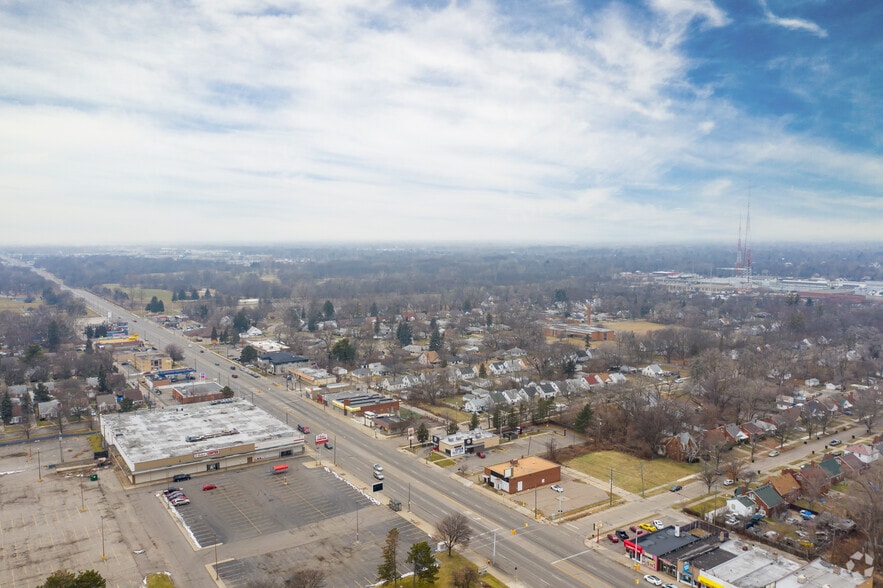More Photos Of 20425-20427 Plymouth Rd, Detroit Freestanding For Sale