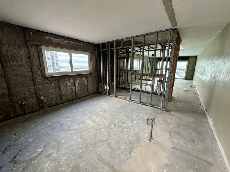 More Photos Of 6530 Estero Blvd, Fort Myers Hotel For Sale